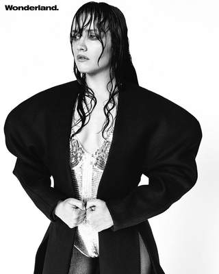 Click to view full size image
==============
02.jpg 02.jpg